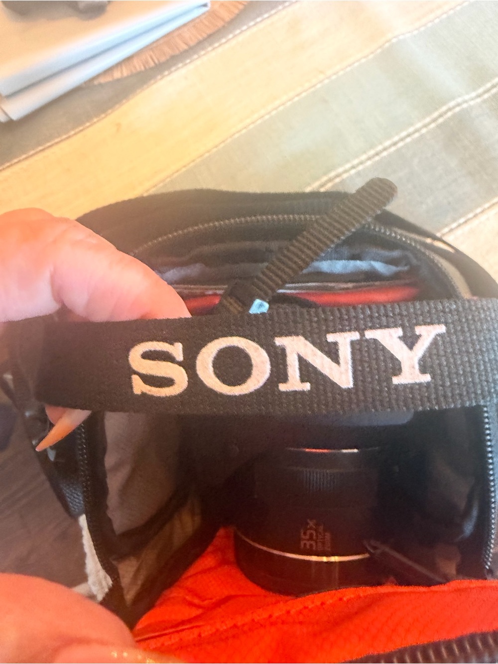Sony Black Camera with Black Lens Cap - Picture 4 of 11